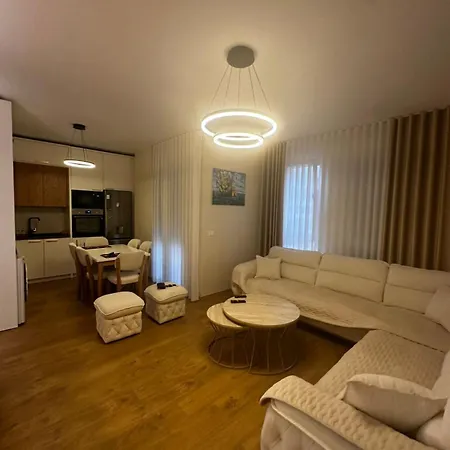 Apartman Big And New Tirana Ljaknasi