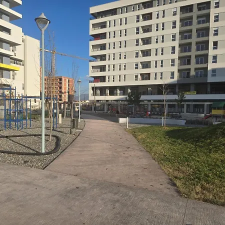 Big And New Tirana Apartman Ljaknasi